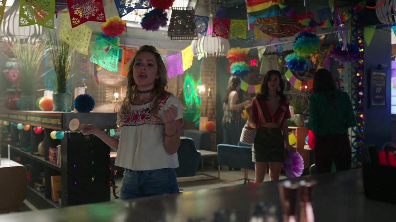 Charmed-Online-dot-nl_Charmed-1x20Ambush01276.jpg Charmed-Online-dot-nl_Charmed-1x20Ambush01276.jpg