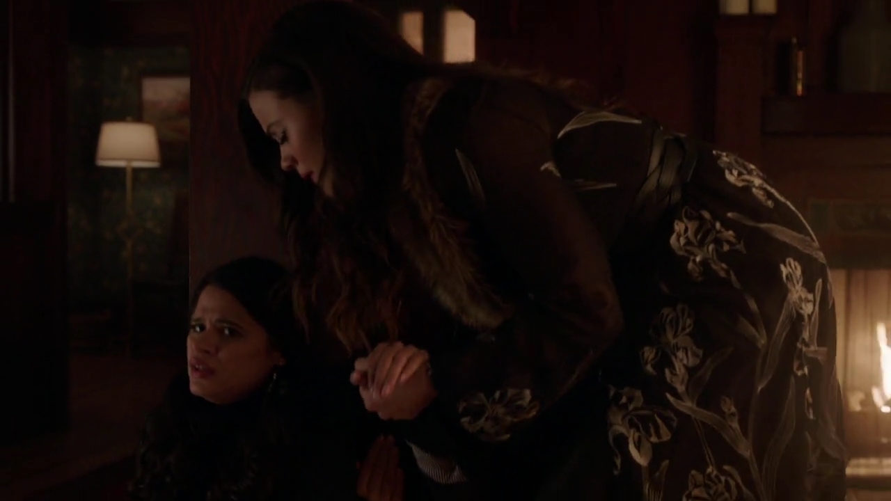Charmed-Online-dot-nl_Charmed-1x20Ambush01529.jpg Charmed-Online-dot-nl_Charmed-1x20Ambush01529.jpg