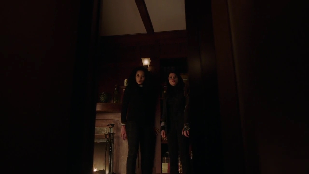 Charmed-Online-dot-nl_Charmed-1x20Ambush01671.jpg Charmed-Online-dot-nl_Charmed-1x20Ambush01671.jpg