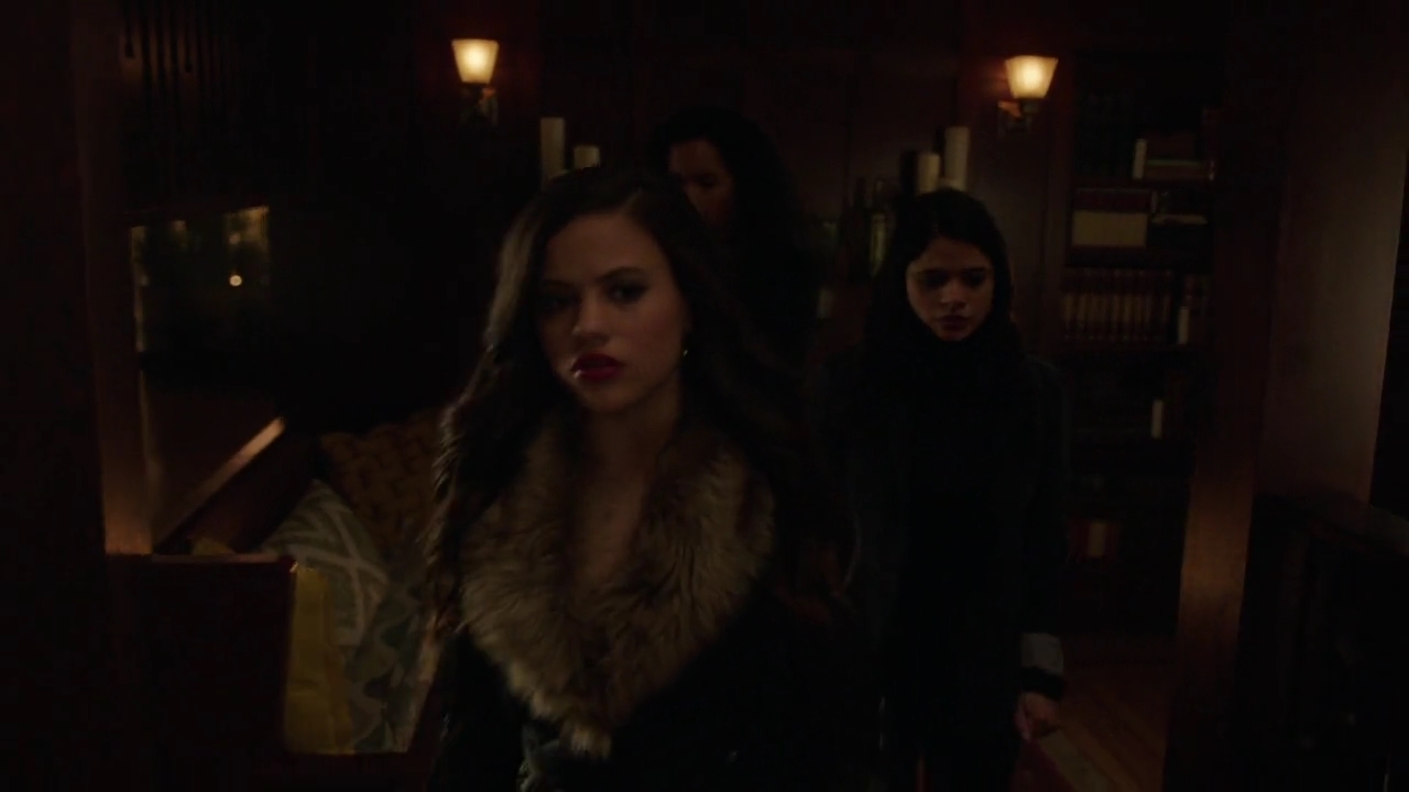 Charmed-Online-dot-nl_Charmed-1x20Ambush01845.jpg Charmed-Online-dot-nl_Charmed-1x20Ambush01845.jpg