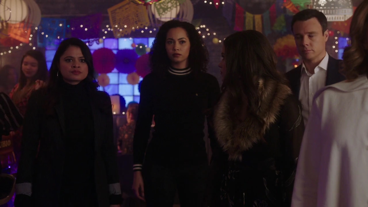 Charmed-Online-dot-nl_Charmed-1x20Ambush01907.jpg Charmed-Online-dot-nl_Charmed-1x20Ambush01907.jpg