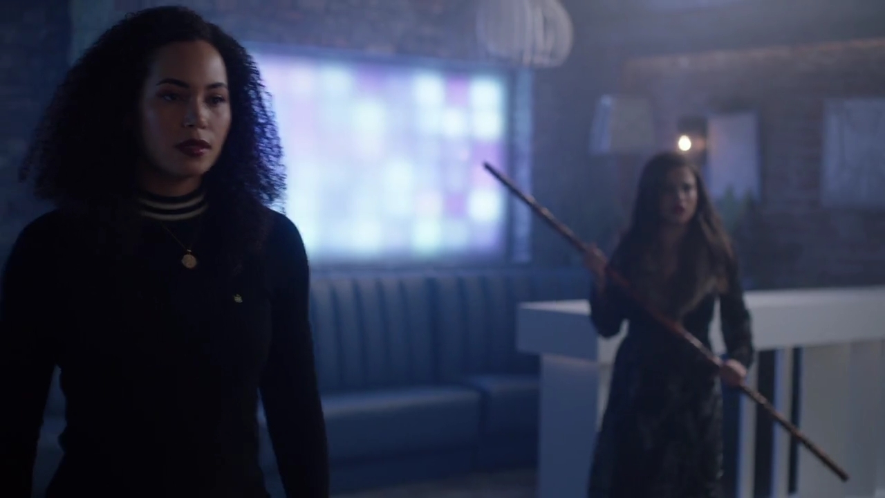 Charmed-Online-dot-nl_Charmed-1x20Ambush01954.jpg Charmed-Online-dot-nl_Charmed-1x20Ambush01954.jpg