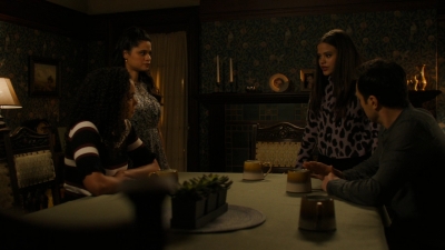 Charmed-Online-dot-nl_Charmed2x08TheRulesOfEngagement0163.jpg