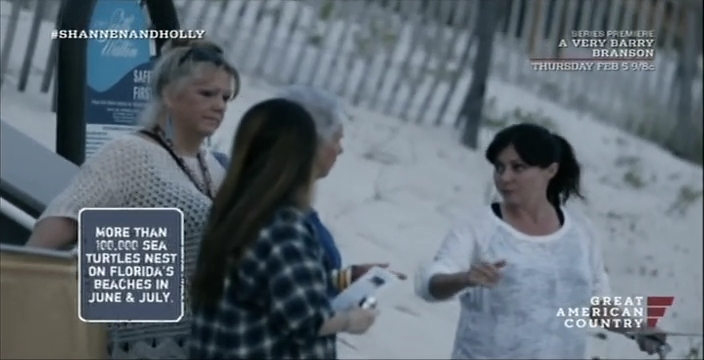 Charmed-Online-dot-net_OffTheMapWithShannenandHolly-S01E06-0637.jpg