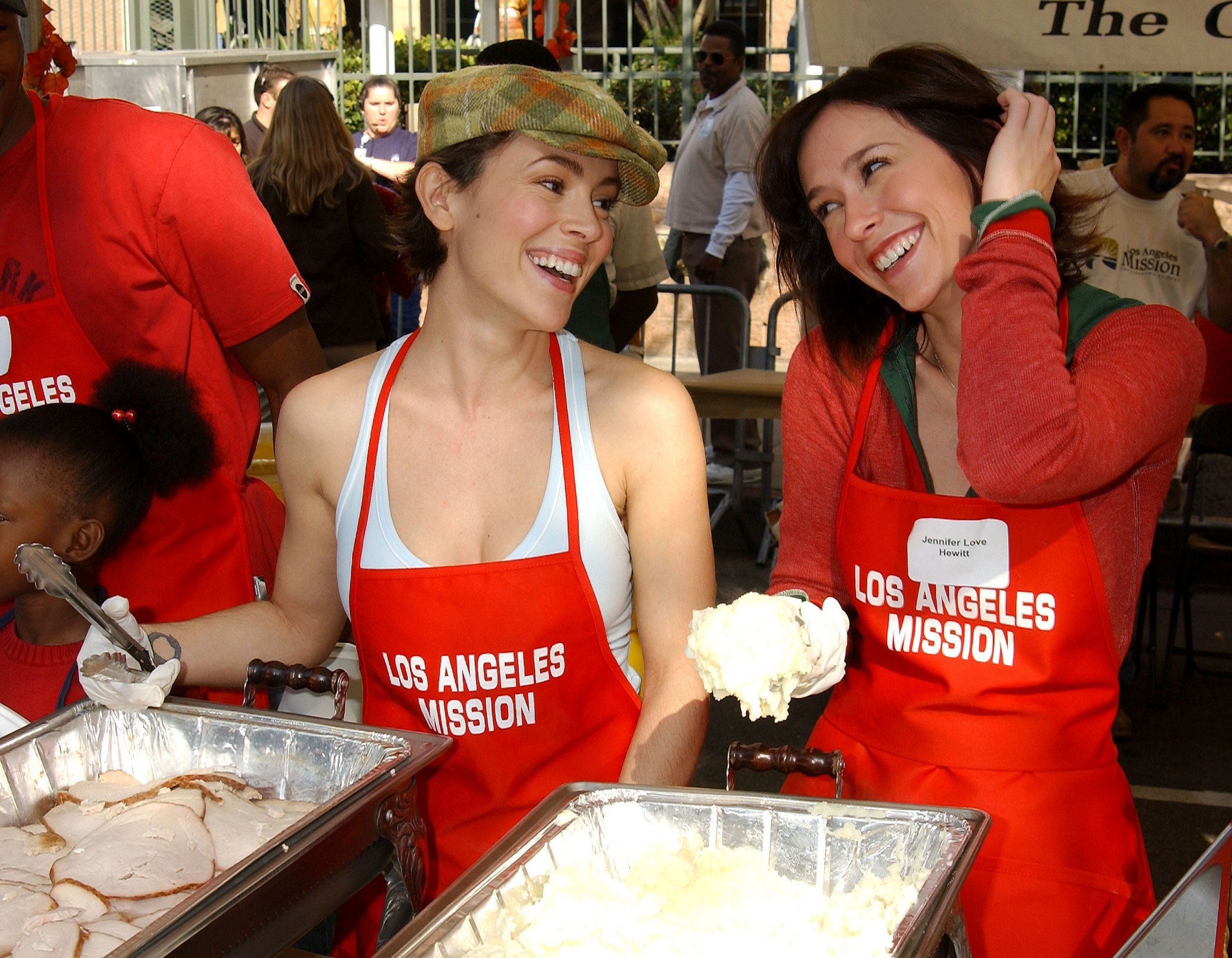 celebritiesreachouttohomeless-019.jpg