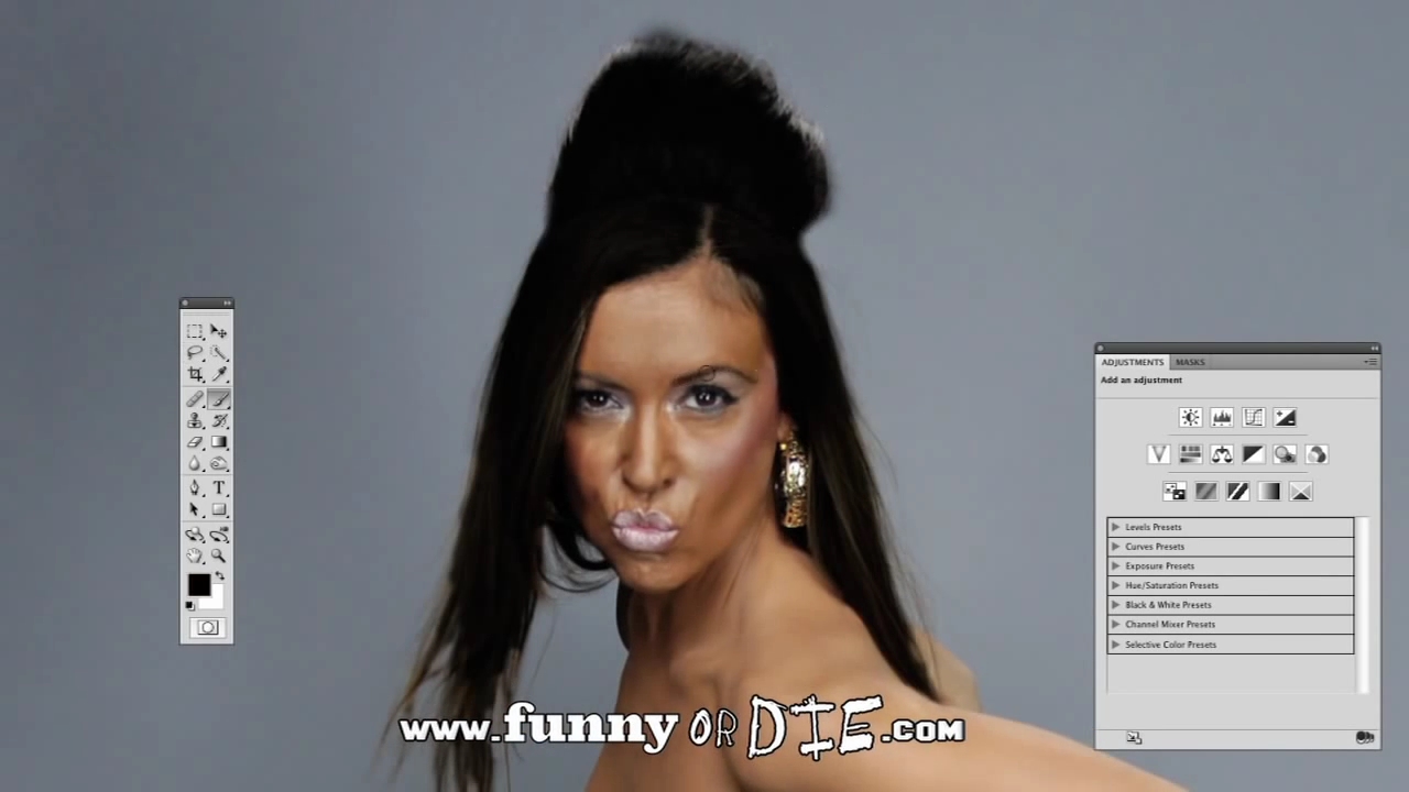Charmed-Online-dot-NL_FunnyOrDie-Alyssa_MilanosEvolutionJerseyShore0042.jpg