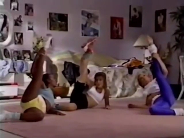 Charmed-Online-dot-nl_AlyssaMilanosTeenSteamWorkout1166.jpg