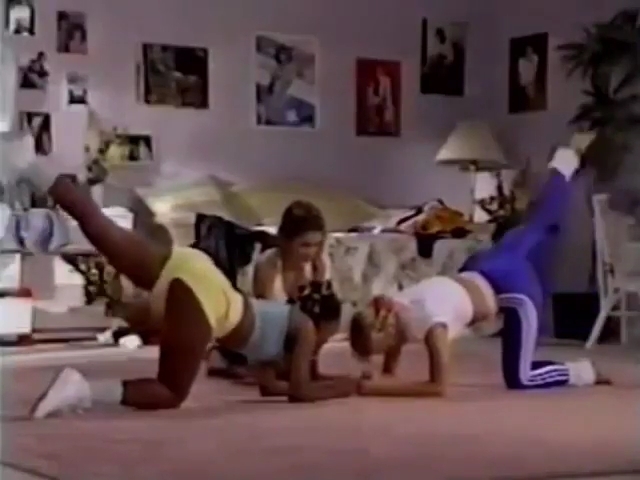 Charmed-Online-dot-nl_AlyssaMilanosTeenSteamWorkout1305.jpg