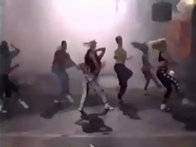 Charmed-Online-dot-nl_AlyssaMilanosTeenSteamWorkout1602.jpg Charmed-Online-dot-nl_AlyssaMilanosTeenSteamWorkout1602.jpg