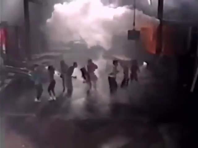 Charmed-Online-dot-nl_AlyssaMilanosTeenSteamWorkout1608.jpg Charmed-Online-dot-nl_AlyssaMilanosTeenSteamWorkout1608.jpg