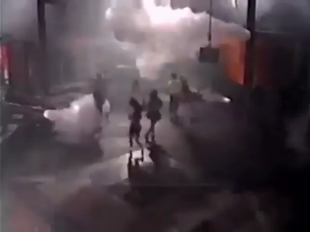 Charmed-Online-dot-nl_AlyssaMilanosTeenSteamWorkout1616.jpg Charmed-Online-dot-nl_AlyssaMilanosTeenSteamWorkout1616.jpg