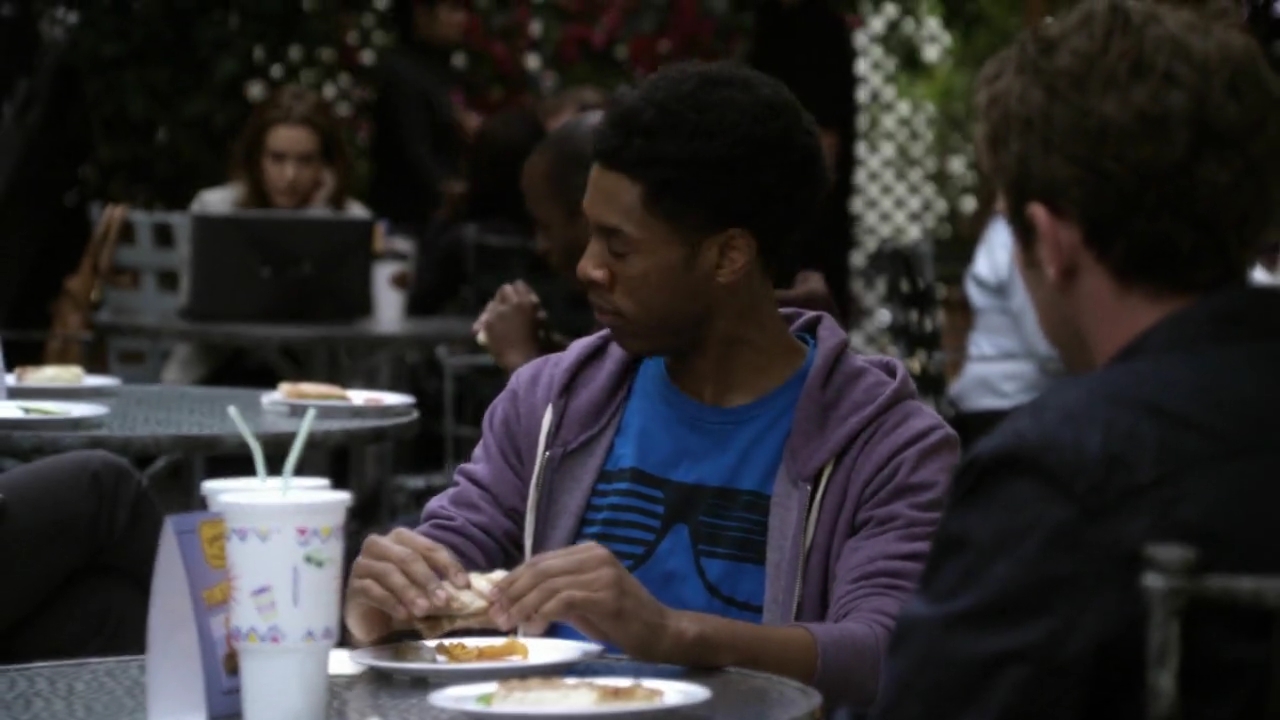 Charmed-Online-dot-net_BreakingIn1x02-0276.jpg