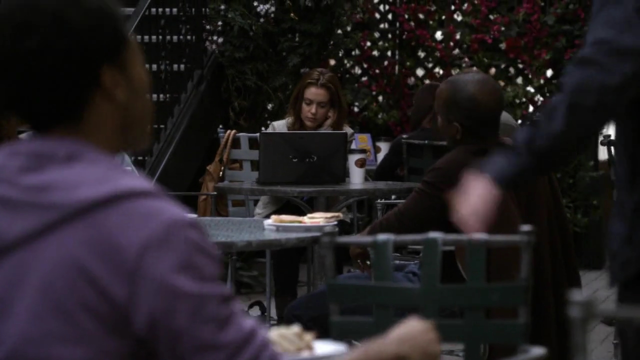 Charmed-Online-dot-net_BreakingIn1x02-0306.jpg