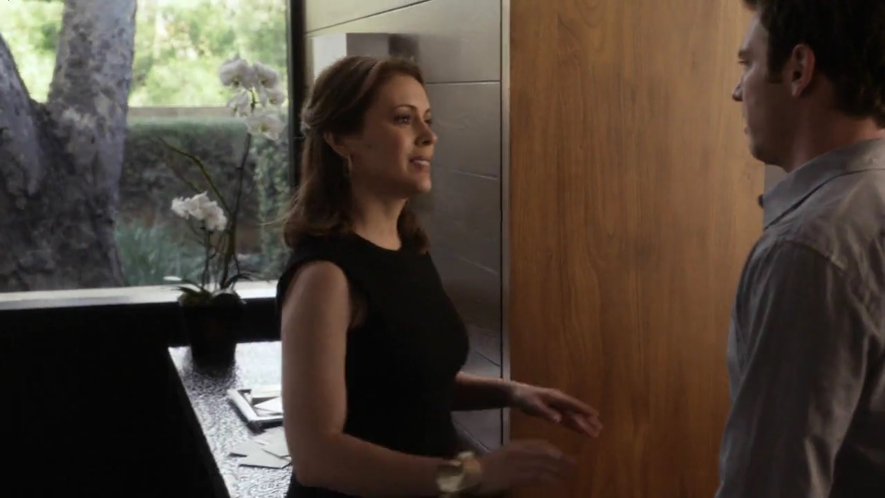 Charmed-Online-dot-net_BreakingIn1x02-0590.jpg