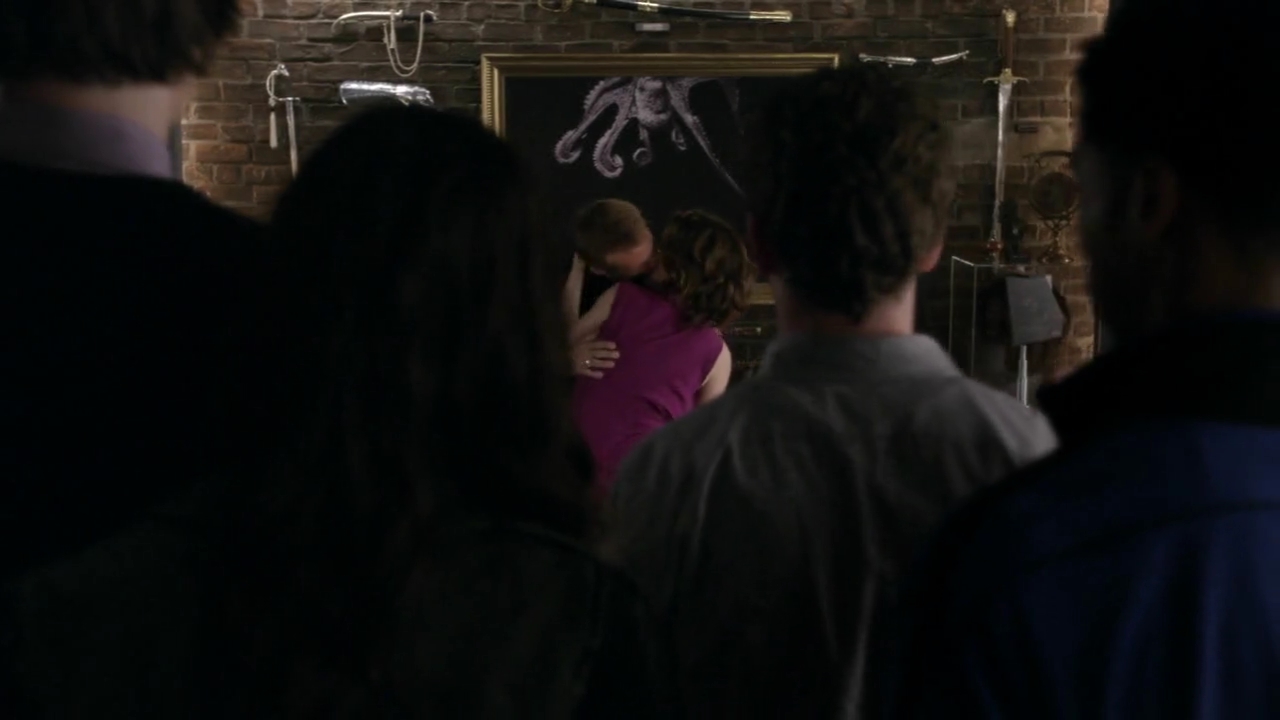 Charmed-Online-dot-net_BreakingIn1x02-0840.jpg