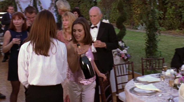 charmed-online-dot-net_BuyingTheCow4545.jpg
