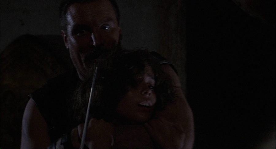 Charmed-Online-dot-net_Commando3650.jpg