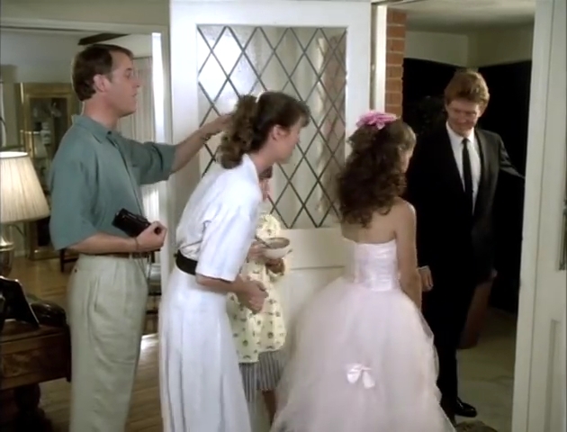 Charmed-Online-dot-nl_DanceTillDawn1208.jpg