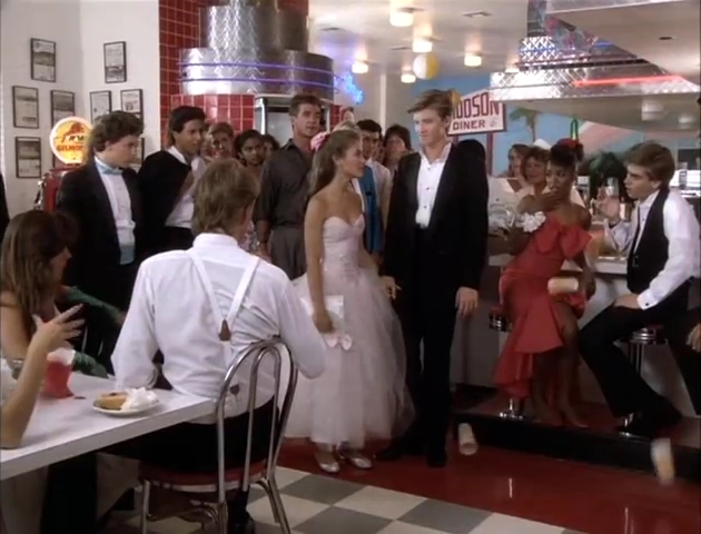 Charmed-Online-dot-nl_DanceTillDawn5640.jpg