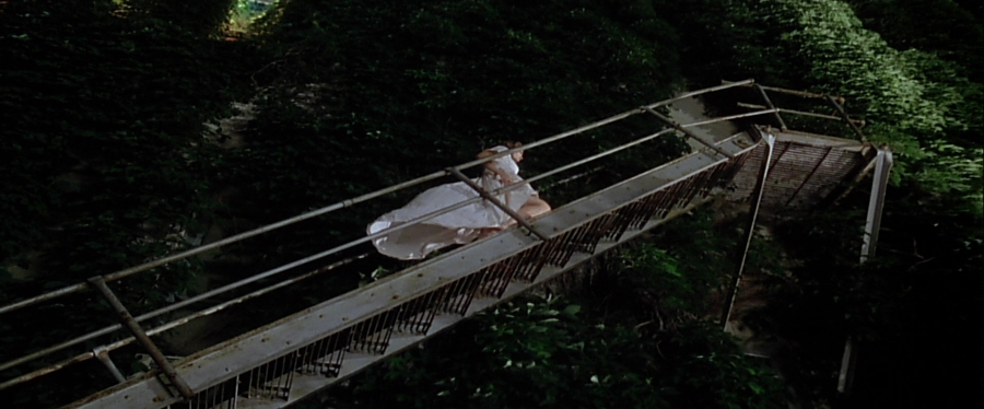 charmed-online-dot-net_EmbraceOfTheVampire0488.jpg charmed-online-dot-net_EmbraceOfTheVampire0488.jpg