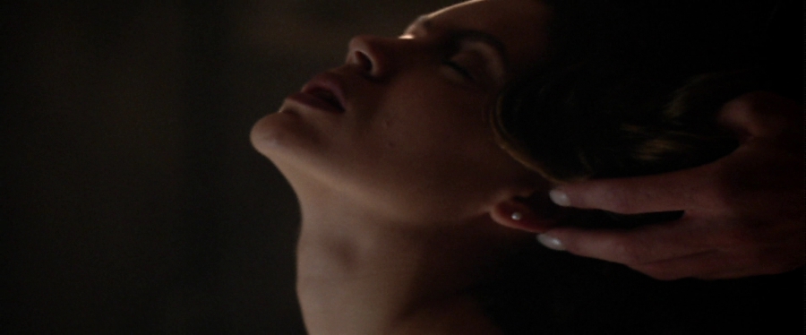 charmed-online-dot-net_EmbraceOfTheVampire0603.jpg charmed-online-dot-net_EmbraceOfTheVampire0603.jpg