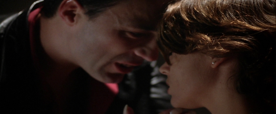 charmed-online-dot-net_EmbraceOfTheVampire0662.jpg