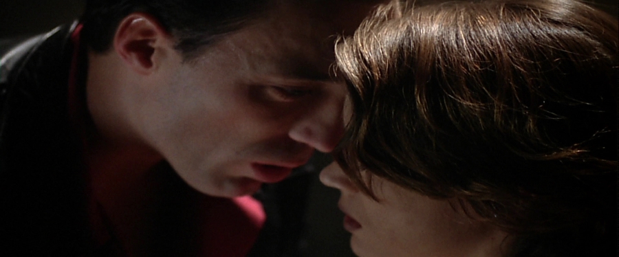 charmed-online-dot-net_EmbraceOfTheVampire0679.jpg