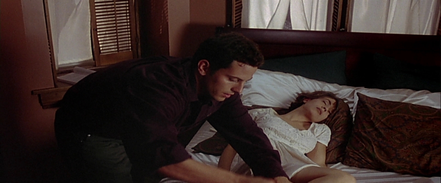 charmed-online-dot-net_EmbraceOfTheVampire0771.jpg