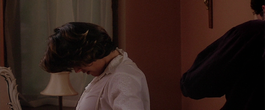 charmed-online-dot-net_EmbraceOfTheVampire0978.jpg charmed-online-dot-net_EmbraceOfTheVampire0978.jpg