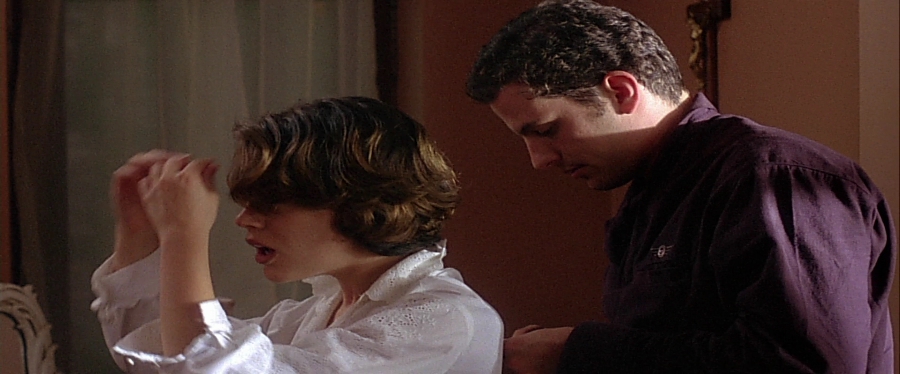 charmed-online-dot-net_EmbraceOfTheVampire0983.jpg