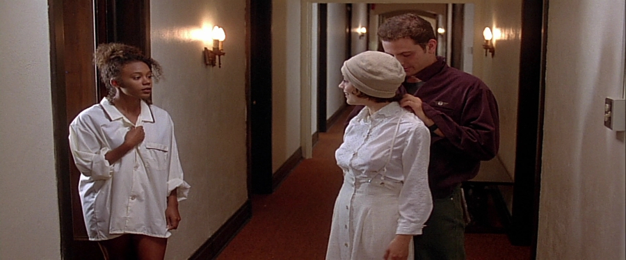 charmed-online-dot-net_EmbraceOfTheVampire1015.jpg