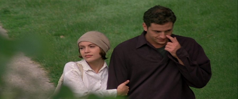 charmed-online-dot-net_EmbraceOfTheVampire1031.jpg