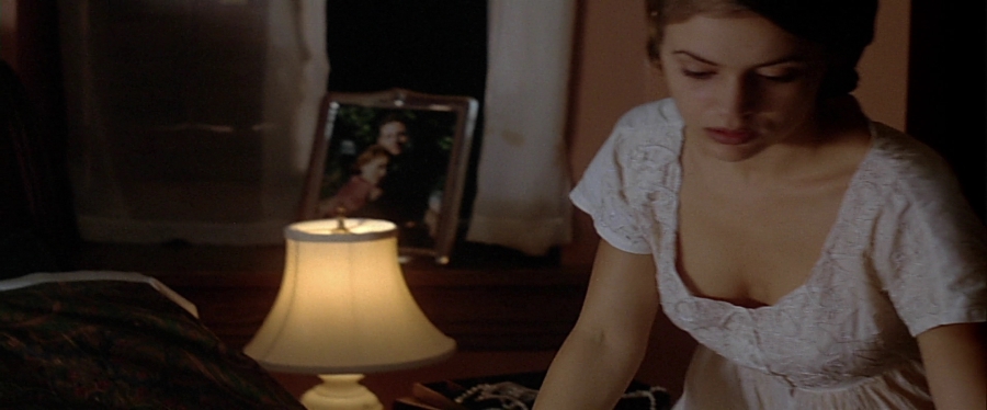 charmed-online-dot-net_EmbraceOfTheVampire1098.jpg