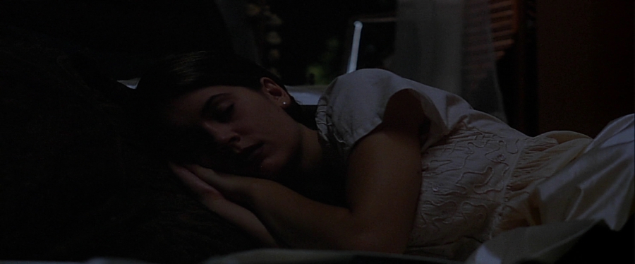 charmed-online-dot-net_EmbraceOfTheVampire1135.jpg