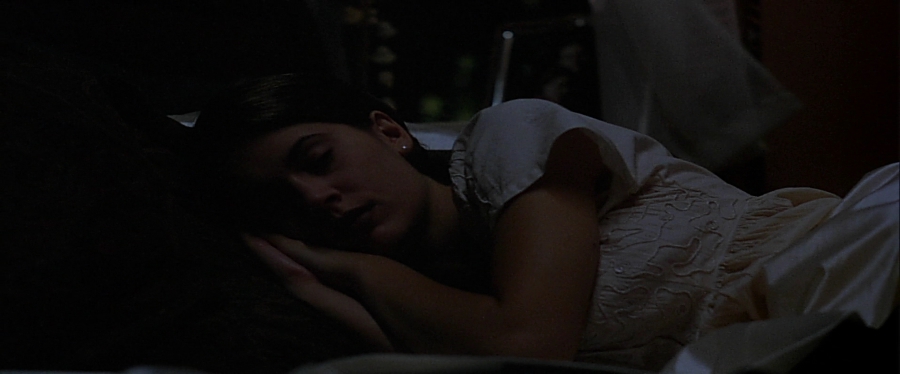charmed-online-dot-net_EmbraceOfTheVampire1138.jpg