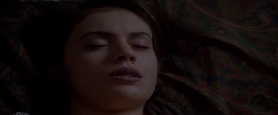charmed-online-dot-net_EmbraceOfTheVampire1209.jpg