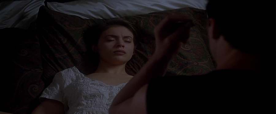charmed-online-dot-net_EmbraceOfTheVampire1224.jpg