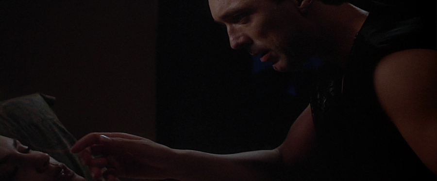 charmed-online-dot-net_EmbraceOfTheVampire1239.jpg