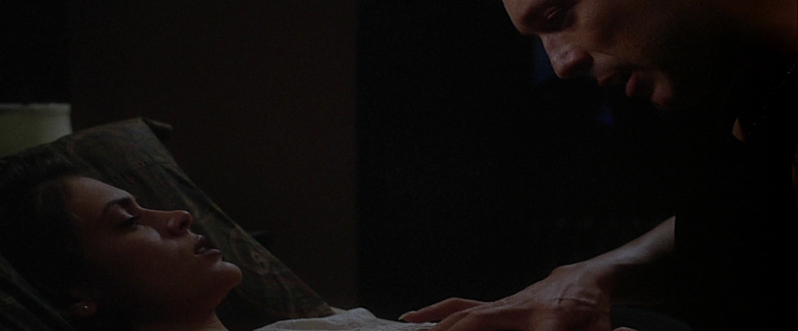 charmed-online-dot-net_EmbraceOfTheVampire1257.jpg