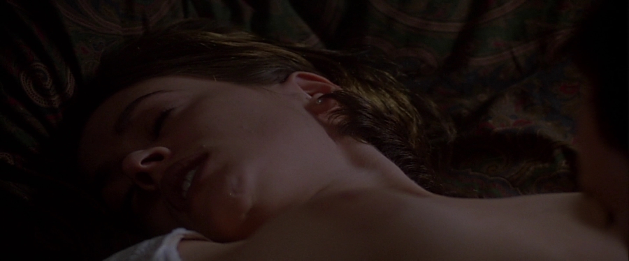 charmed-online-dot-net_EmbraceOfTheVampire1296.jpg