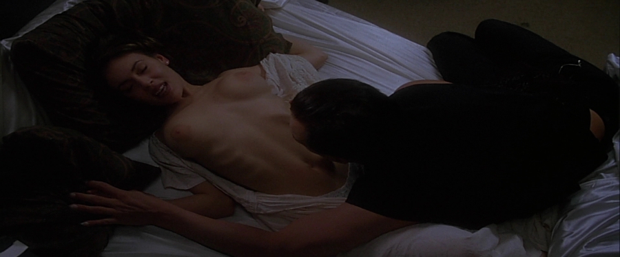 charmed-online-dot-net_EmbraceOfTheVampire1301.jpg