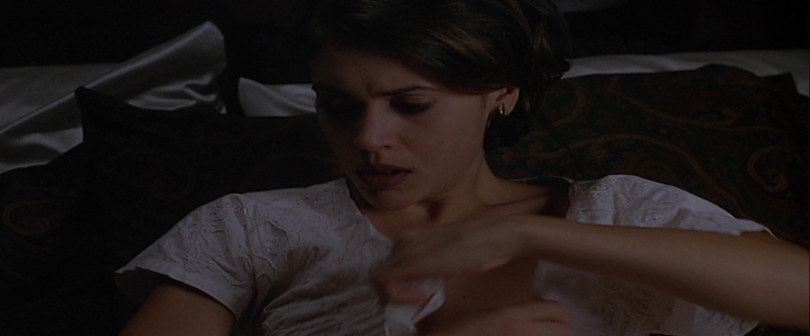charmed-online-dot-net_EmbraceOfTheVampire1316.jpg