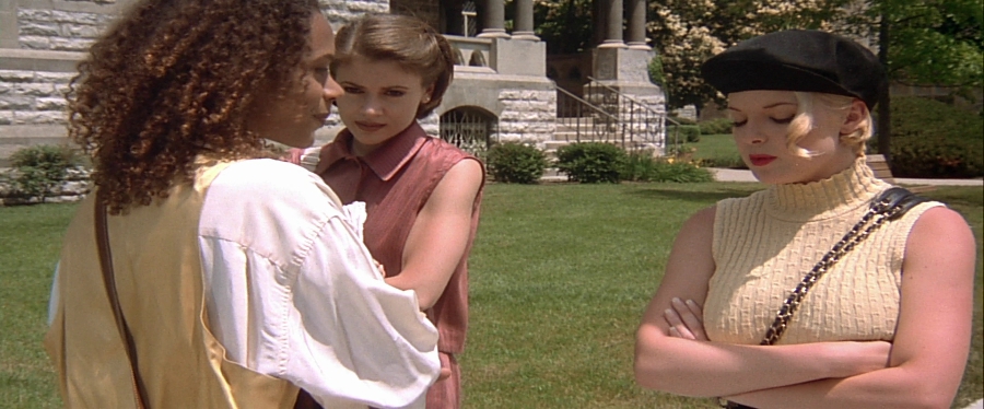 charmed-online-dot-net_EmbraceOfTheVampire1406.jpg charmed-online-dot-net_EmbraceOfTheVampire1406.jpg