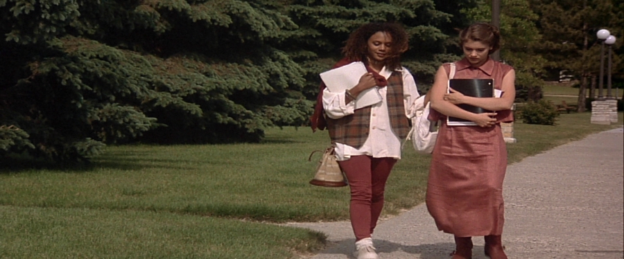 charmed-online-dot-net_EmbraceOfTheVampire1478.jpg