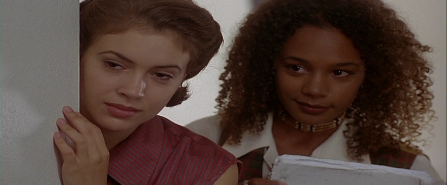 charmed-online-dot-net_EmbraceOfTheVampire1552.jpg charmed-online-dot-net_EmbraceOfTheVampire1552.jpg