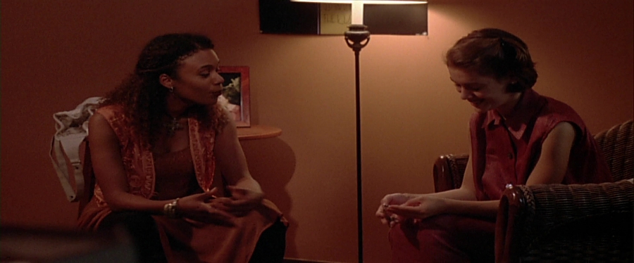 charmed-online-dot-net_EmbraceOfTheVampire1677.jpg charmed-online-dot-net_EmbraceOfTheVampire1677.jpg