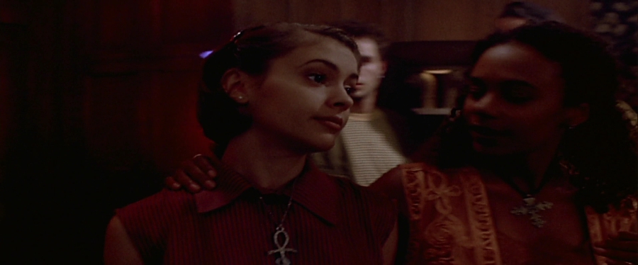 charmed-online-dot-net_EmbraceOfTheVampire1738.jpg