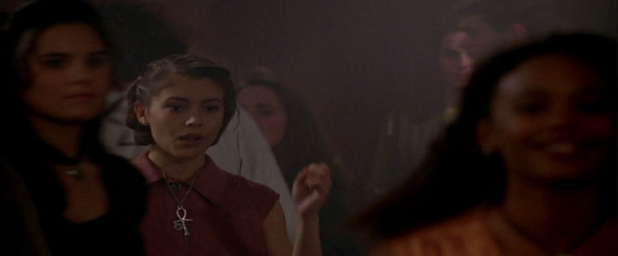 charmed-online-dot-net_EmbraceOfTheVampire1749.jpg