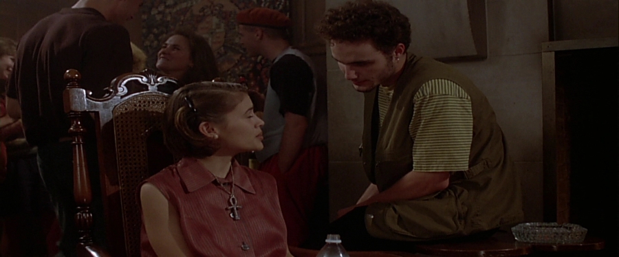 charmed-online-dot-net_EmbraceOfTheVampire1804.jpg