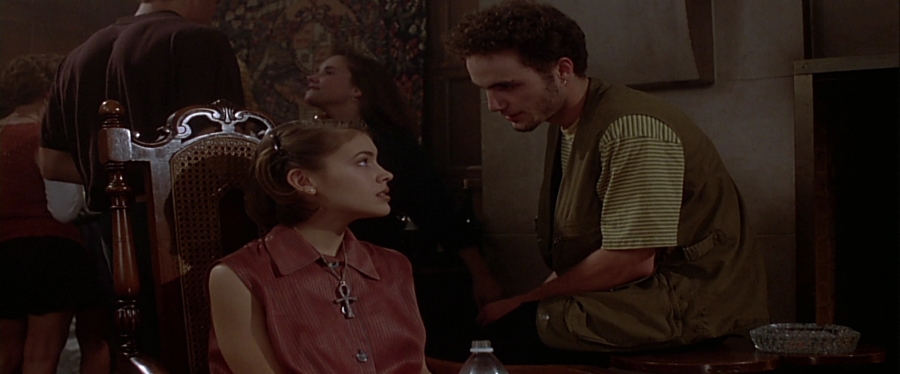 charmed-online-dot-net_EmbraceOfTheVampire1816.jpg
